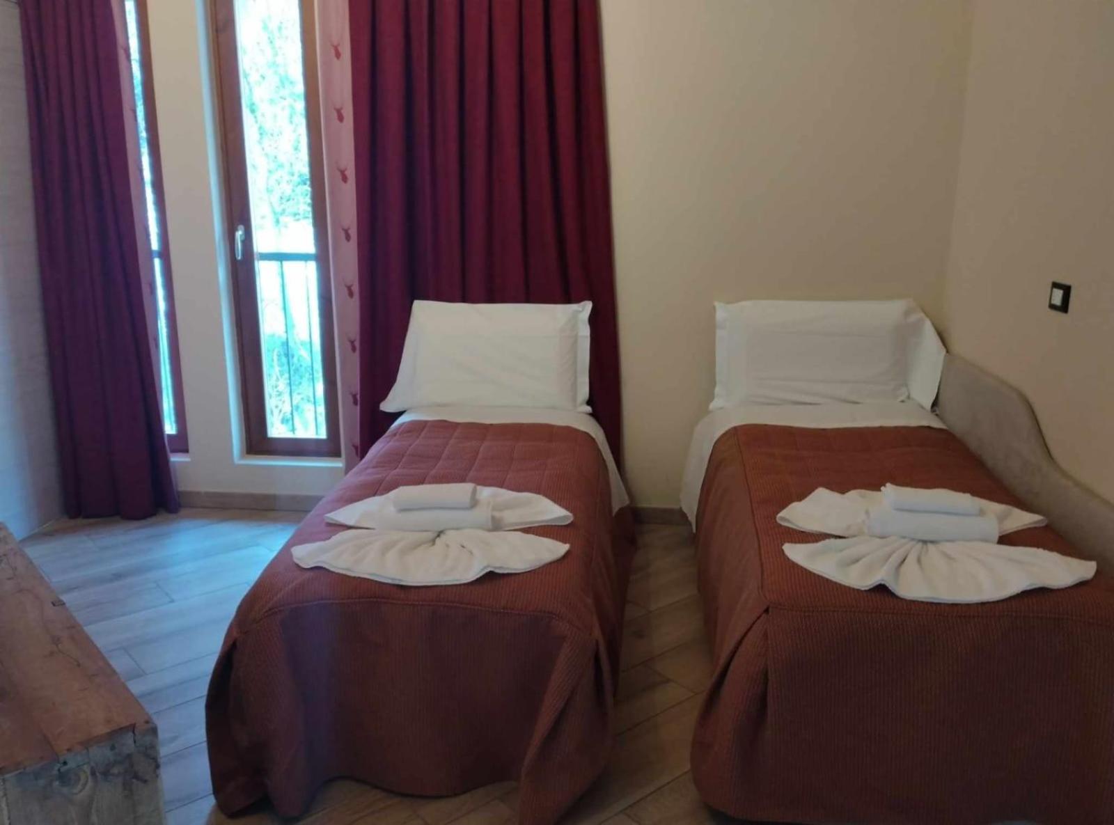 Hotel Chalet Casa Cesana Cesana Torinese Eksteriør billede